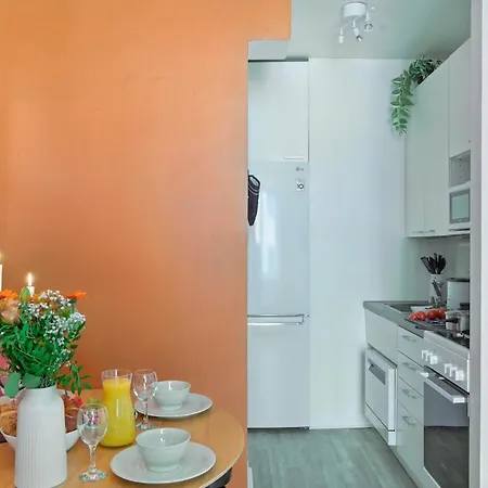 Mid Century Jugend Walkable Area Tram Bus 200m Хельсинки