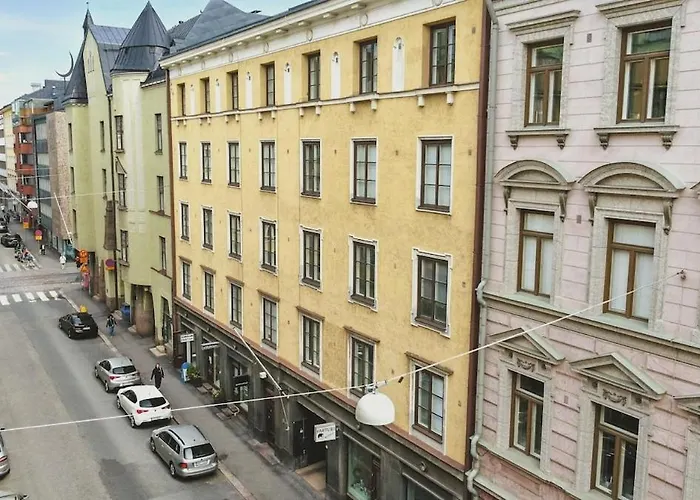 Mid Century Jugend Walkable Area Tram Bus 200m