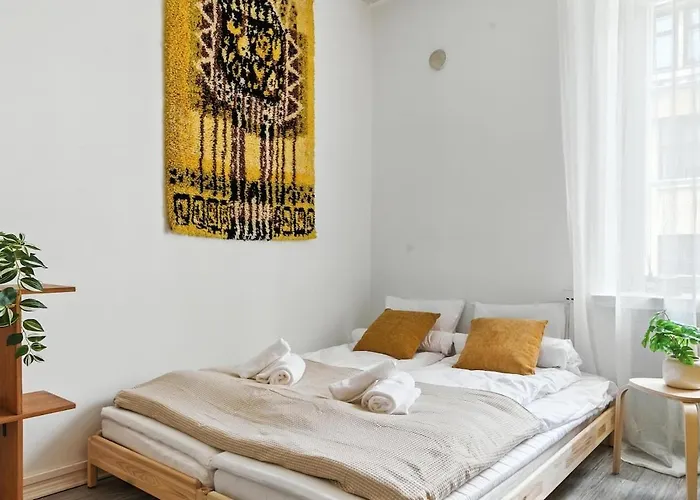 Apartmán Mid Century Jugend Walkable Area Tram Bus 200m